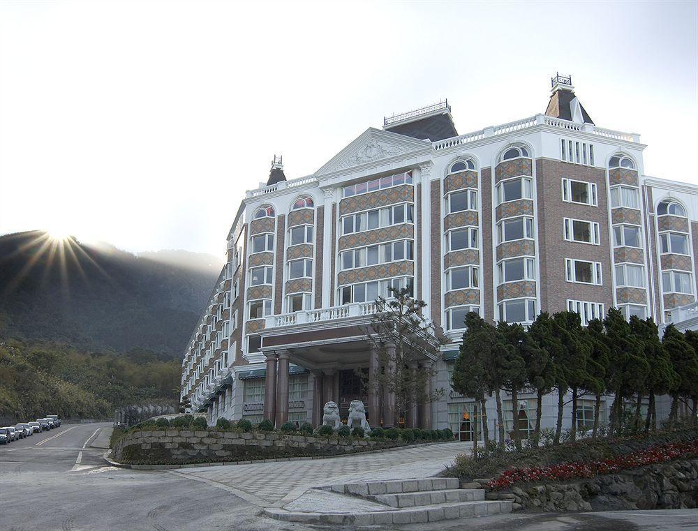 Le Midi Hotel Chitou Lugu Exterior photo