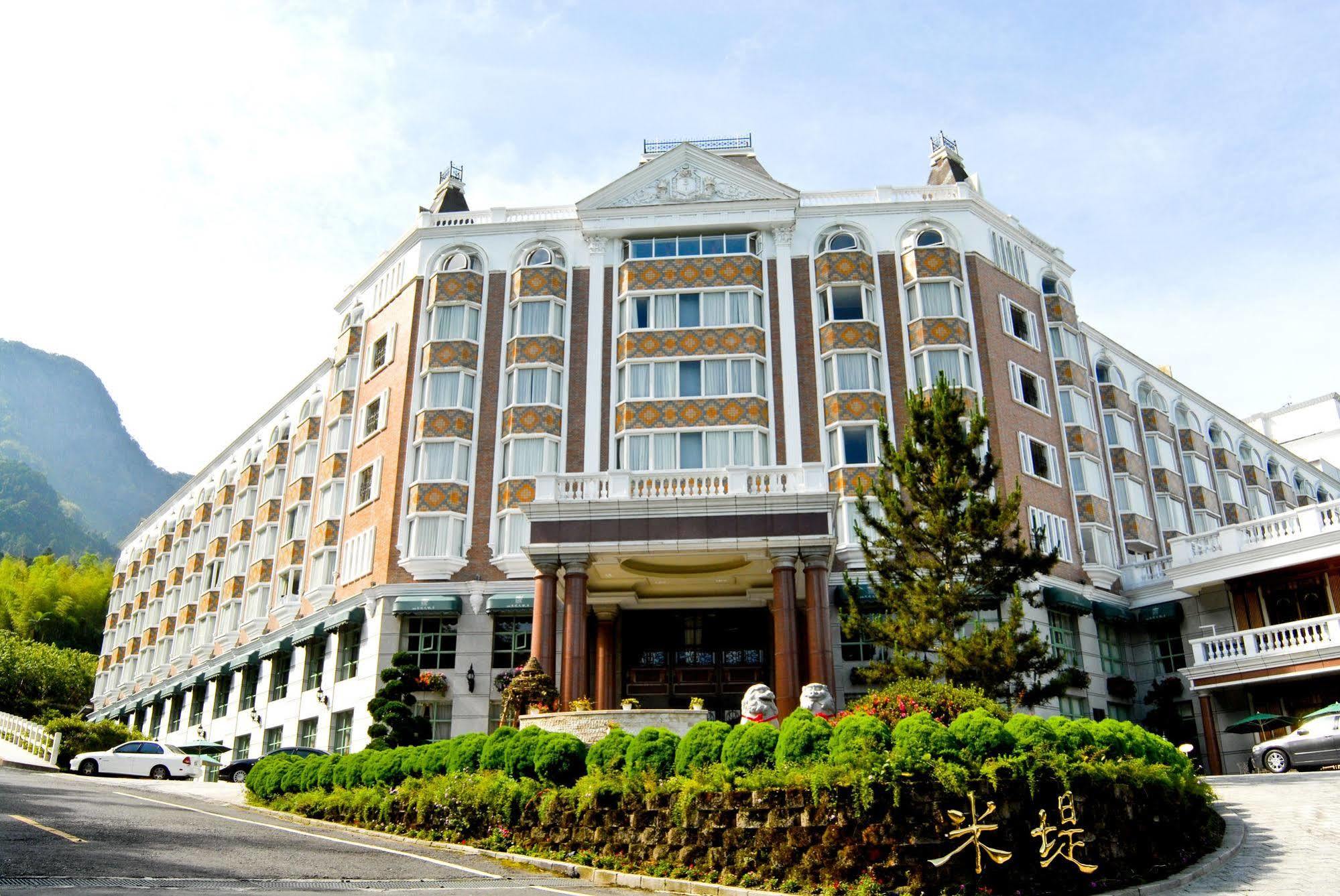 Le Midi Hotel Chitou Lugu Exterior photo